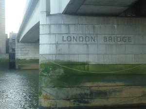 london bridge underneath
